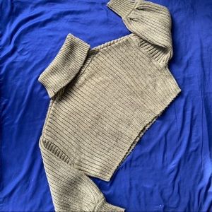 UO oversized knit sweater 🥝